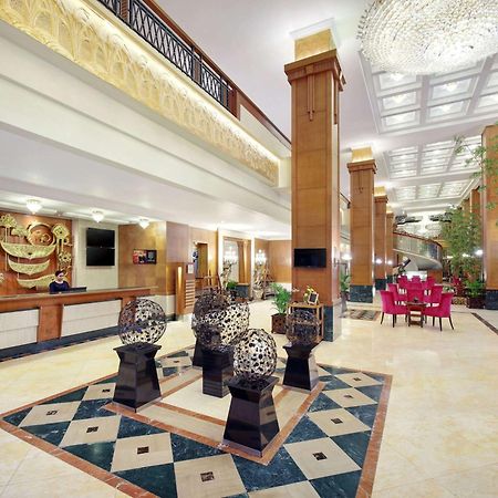 Novotel Solo Экстерьер фото