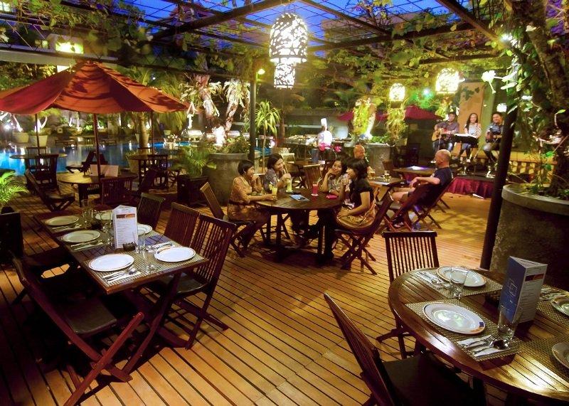 Novotel Solo Экстерьер фото