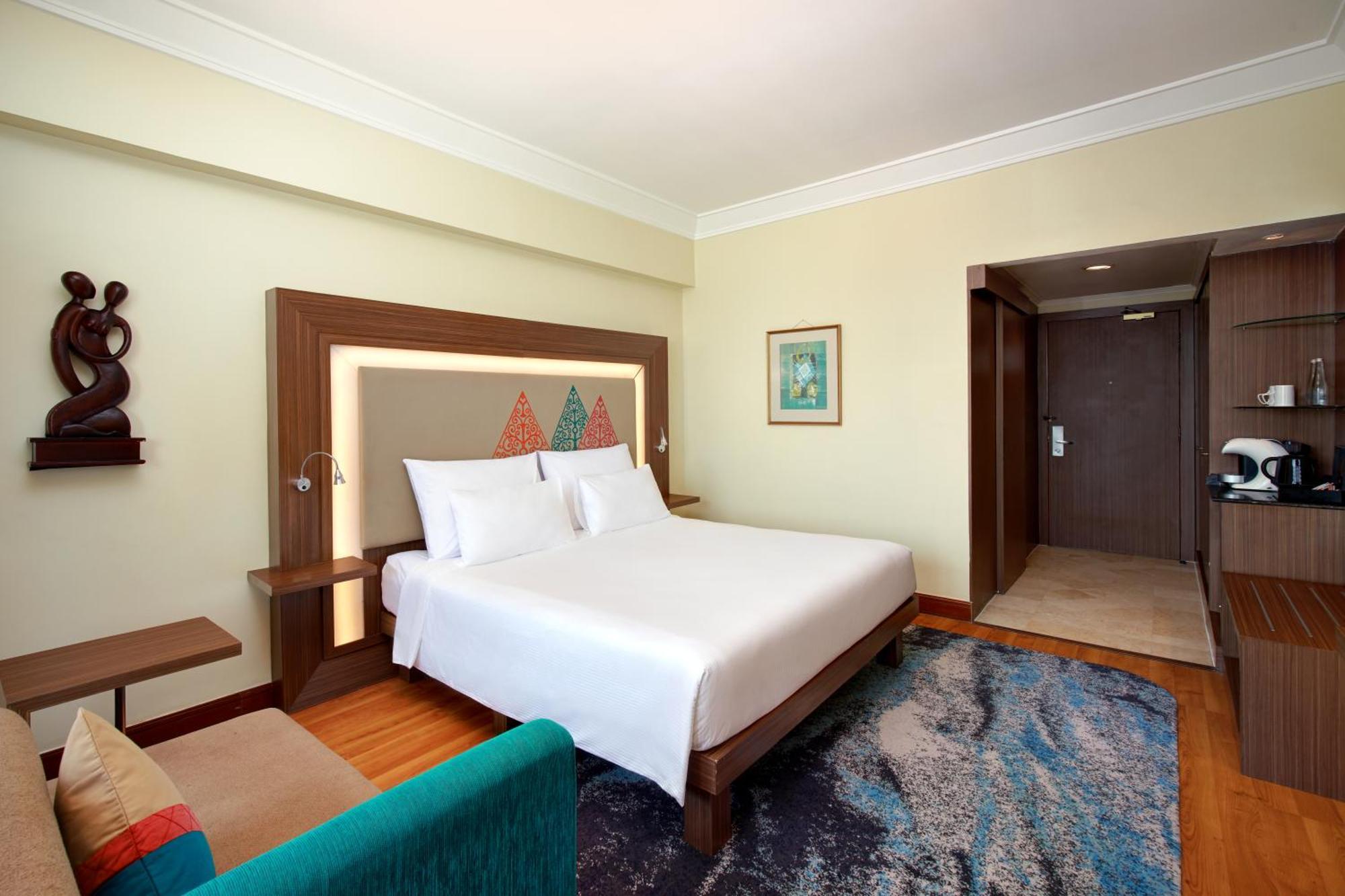 Novotel Solo Экстерьер фото