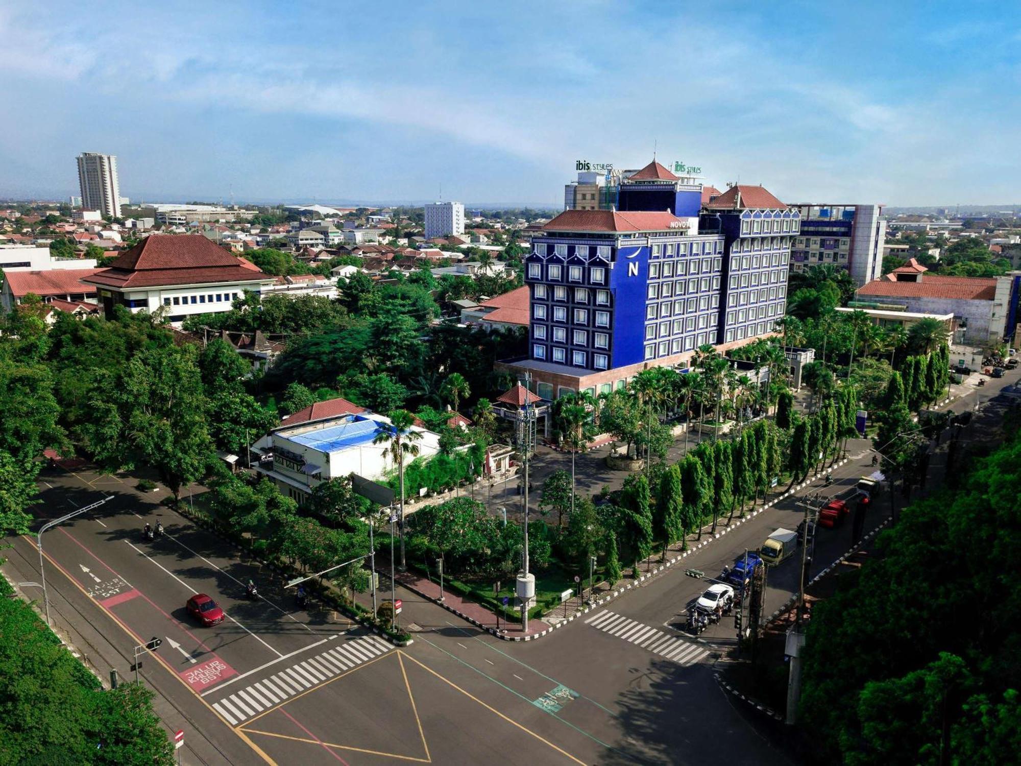 Novotel Solo Экстерьер фото
