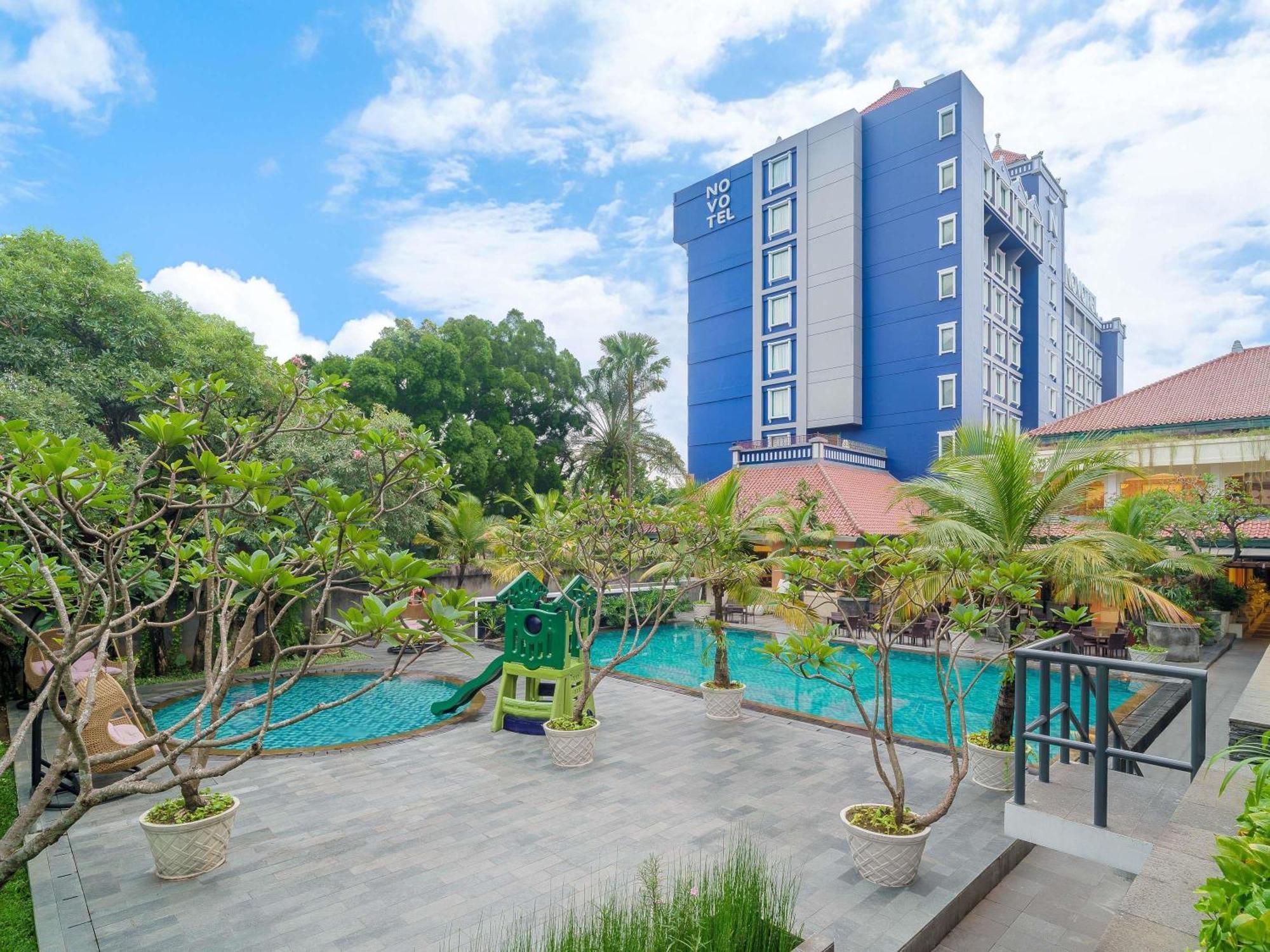 Novotel Solo Экстерьер фото